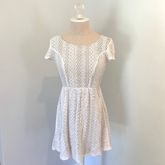 Cream Lace Mini Dress w/ Cap Sleeves - Picture 1 of 6